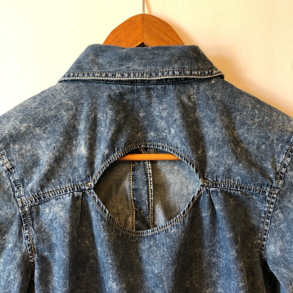 Chambray Jean denim button down top - Picture 4 of 4